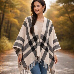 Banana Republic Womens Plaid Poncho Cape One Size Fringe Timeless Quiet Luxury